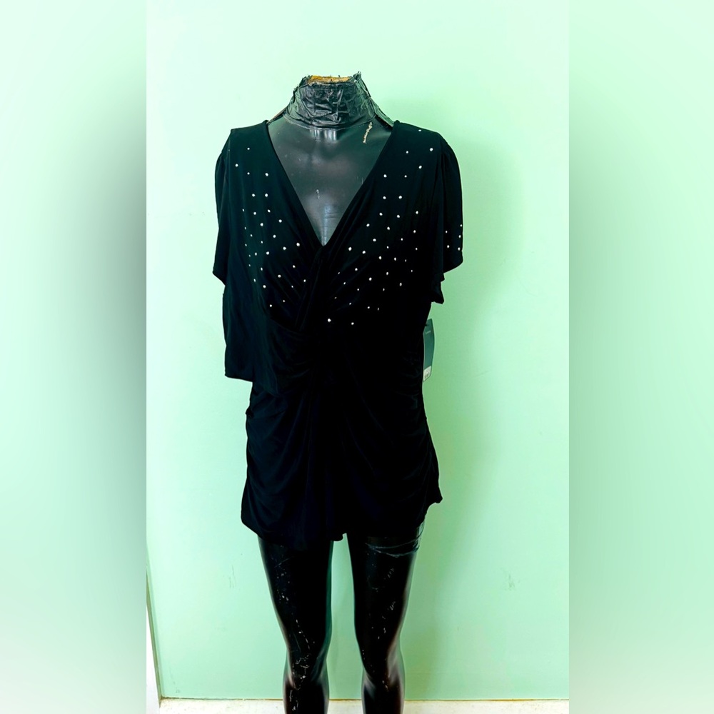 b. Street Short Sleeve Blouse Sz. 18/20 (NWT)